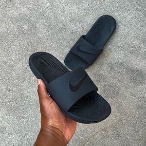 NIKE KAWA SLIDE SLIDES FLIP FLOP SANDALS SWOOSH BLACK BLACKS ANTHRACITE MENS